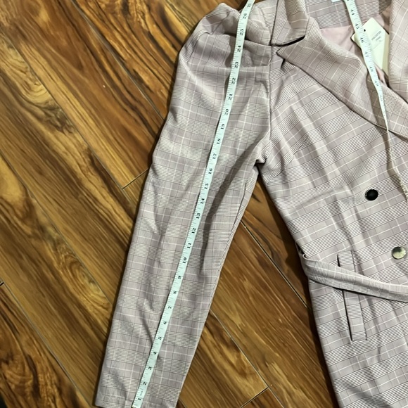 Hot & Delicious mauve pink plaid trench coat, size large, NWT. - Picture 9 of 13